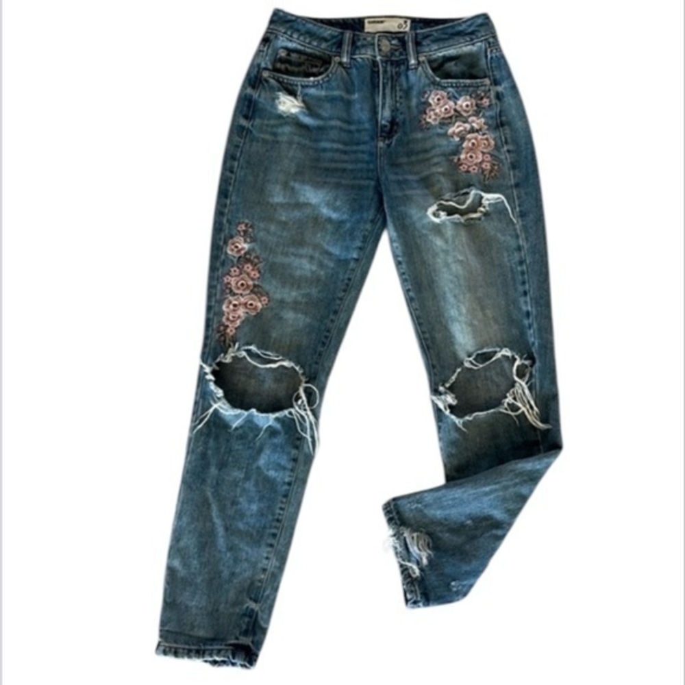 Garage MOM jeans embroidered distressed size 3